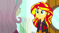 Sunset Shimmer listening to Fluttershy SS7