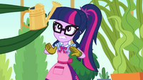 Plant grabbing Twilight's watering can EGDS8