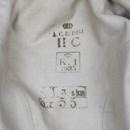 Tunic markings