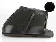 C1855-british-1st-middlesex-rifle-vol-officers-shako-01 02.jpg (302 KB) Right side
