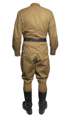 Amazon | Soviet Uniforms & Militaria 1917 - 1991 in Colour