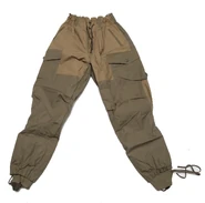 Frontal view of trousers