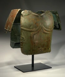 An authentic Samnite pectorale, 5th-4th century BC[1]