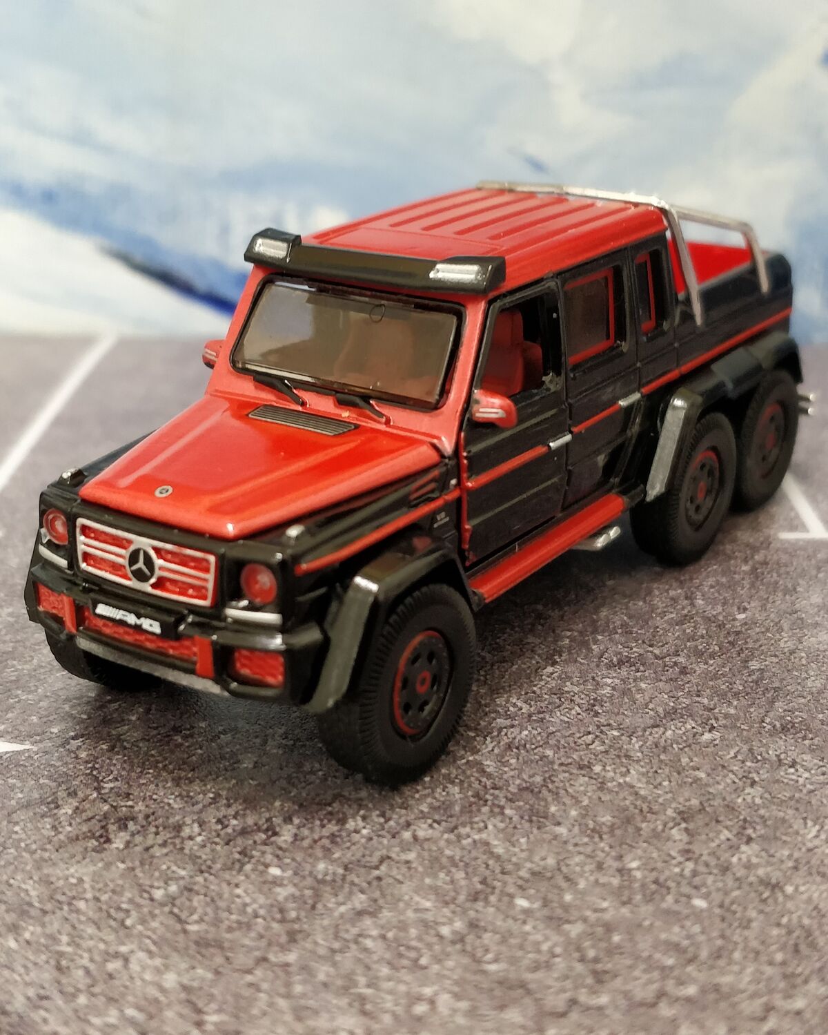 Mercedes-Benz G63 AMG 6x6 (Red & Black) (06RF-017) | Era Car Wiki