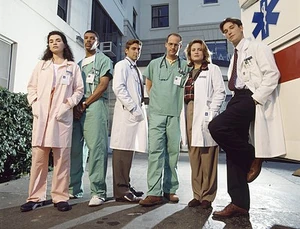 The first season cast of ER: Julianna Margulies as Nurse Carol Hathaway, Eriq La Salle as Dr. Peter Benton, George Clooney as Dr. Doug Ross, Anthony Edward as Dr. Mark Greene, Sherry Stringfield as Dr