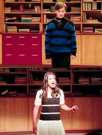 Kurt Hummel y Rachel Berry cantando Defying Gravity