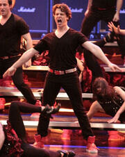 Jesse-St-James-Glee.jpg