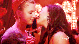 Brittana kiss gif 3-1-.gif