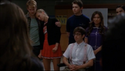 New Directions Juniors y Brittany en You Get What You Give