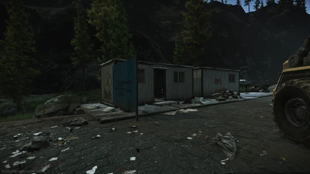 Chata (označena květinovým graffiti)