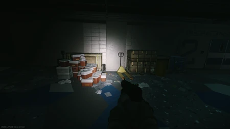 Location of the case between a wooden crate and the wall