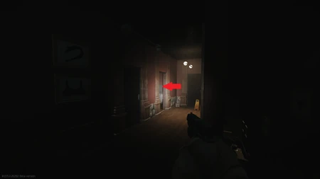 Couloir du premier étage avec troisième salle de réapparition marquée.