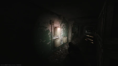 Second panneau de contrôle dans le couloir vitré