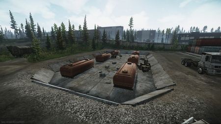 Les citernes sont situées au Nord-est de la Zone de Frêt du Nord