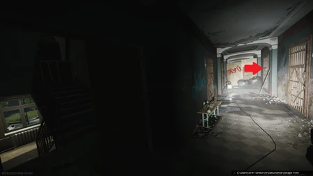 Couloir du 2e étage et cellule n°1