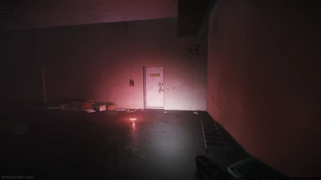 La porte de la pièce