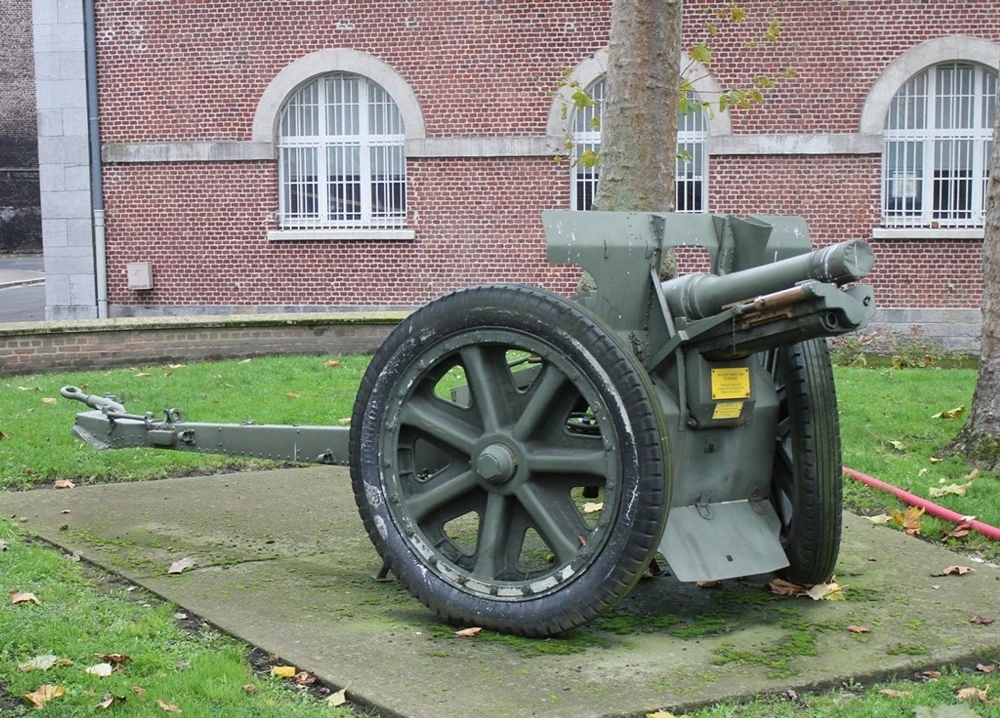 Canon de 105 court mle 1935 Bourges Militaria Wiki Fandom