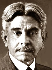 Alberto Masferrer, ensayista, libre pensador. Como escritor, su obra se caracterizaba principalmente por temas sociales, requiriendo un mínimo de derechos para cada persona, dignificando al ser humano a través del uso de palabras principalmente duras, causando conflicto en el  comportamiento socialmente aceptable