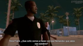 Pulaski y Tenpenny hablando sobre el chico nuevo.