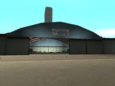 Hangar DL