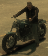 Johnny Klebitz subido en una Wolfsbane.
