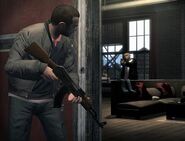 Niko Bellic con una AK-47 en GTA IV.