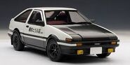 El Toyota Sprinter Trueno AE86 de Takumi Fujiwara.