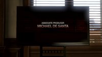 Michael como productor asociado.