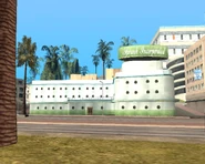 El edificio de la compañia en East Beach.