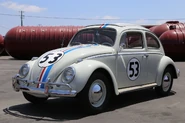 El Volkswagen Beetle Herbie de la película.