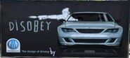 El mismo cartel, pero con un graffiti de un hombre pandillero haciendo Drive-By y escrito "by" en la parte inferior del cartel.