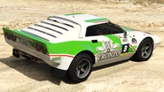 TroposRallyeStronzo-GTAO-atrás.png (2,74 MB) Vista trasera del Tropos Rallye con tapicería Stronzo.