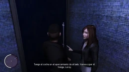 Cloe hablando de su coche.