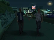 Una pareja de gays en , cosa muy poco habitual de ver.