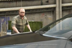 InspecciónDeLaJoyería-OjearLaJoyería-LesterCrestMencionaAlProtagonistaOnline-GTAV