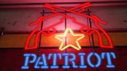 Cartel de neón de Patriot Beer.