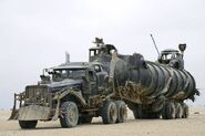 Mad-Max-Fury-Road-War-Rig