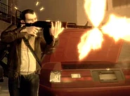 Niko Bellic con una AK-47 en la versión beta.