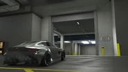 Parte trasera del Specter lucido como el carro de la película