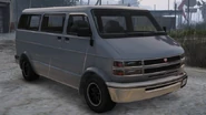 Un automóvil estilo furgoneta en GTA V.