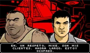 El barman pidiéndole un poco de respeto a sus clientes a Mike.
