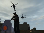 Policías de Liberty City. Apréciese el francotirador y los helicópteros.