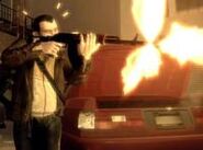 Niko Bellic con una Zastava M70 arma eliminada que remplazaría a la Ak 47.