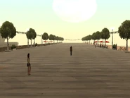 VeronaB4.jpg (82 kB) El muelle de Verona Beach, muy largo, lo podrás recordar en ciertas misiones.