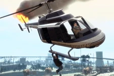 Charlie el gordo apunto de caer con su Maverick.