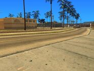 Idlewood (2).jpg (76 kB) Las vias de tren y al fondo Ganton