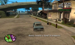 César diciendo que le hará la pregunta a Kendl.