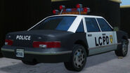 Parte trasera del coche policial de GTA 3 - The Definitive Edition