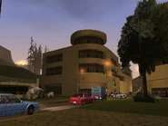 Una vista del edificio en la parte oeste.