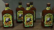 Botellas de Ragga Rum.